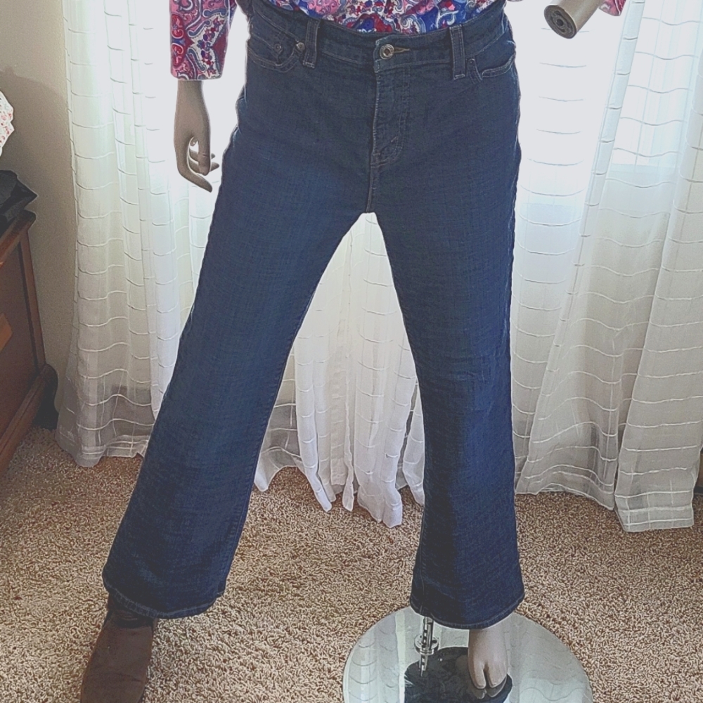 Levi jeans